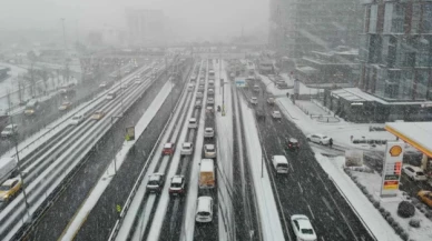 İstanbul’da kar yağışı etkisini sürdürüyor