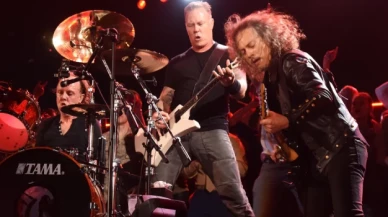 Metallica’dan deprem bölgesine 250 bin dolarlık yardım