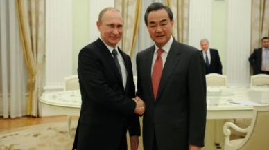 Putin, Çin Dışişleri Bakanı Wang Yi ile bir araya gelecek