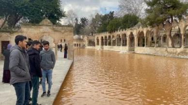 Şanlıurfa'da Balıklıgöl depremden etkilendi