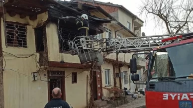 Tokat'ın Zile ilçesinde evde çıkan yangında 3 kişi hayatını kaybetti