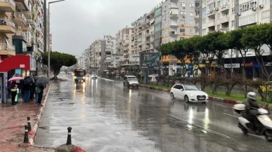 AFAD ve Meteoroloji'nin uyardığı Antalya'da sağanak etkisini göstermeye başladı