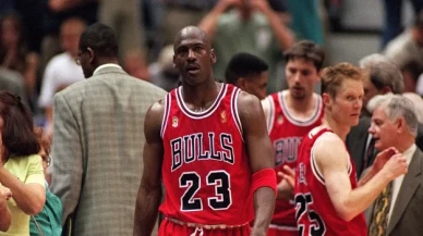 Michael Jordan'ın ayakkabıları açık artırmaya çıkıyor