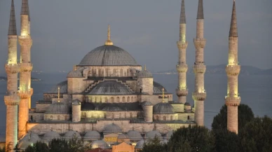 Bayram namazı ne zaman, saat kaçta kılınacak? İstanbul, İzmir, Ankara, Bayram namazı saati!