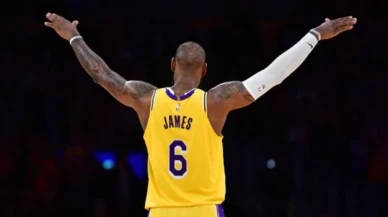 NBA tarihine geçti: Lebron James'ten yeni rekor