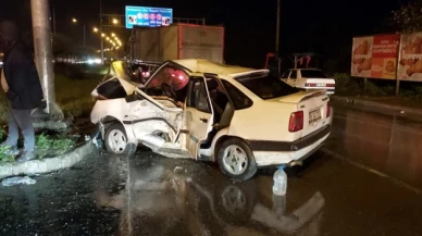 Samsun Bafra'da iki otomobilin çarpıştığı kazada 11 kişi yaralandı