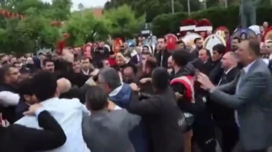 Çelenk koyma töreninde CHP ve MHP'liler arasında arbede çıktı