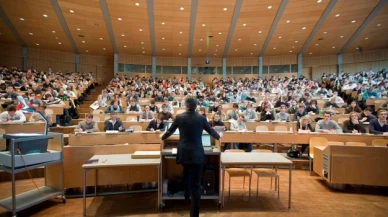 İyi Parti, akademisyen maaşlarının arttırılması için yasa teklifi verdi