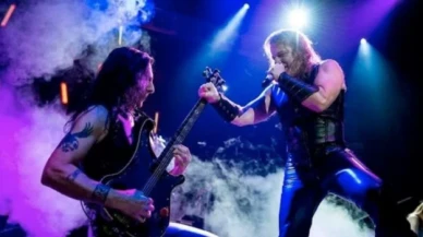 Müzik grubu Manowar'dan Demaio, Cumhuriyet'in 100. yılını Türkçe kutladı