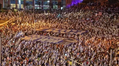 Netanyahu’nun ”yargı reformu” 23. haftada da binlerce insan tarafından protesto edildi