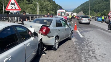 Anadolu Otoyolu'nun Bolu kesiminde zincirleme trafik kazası: Ulaşım aksadı