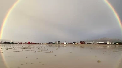 Dünyanın en ünlü festivali Burning Man bataklığa döndü