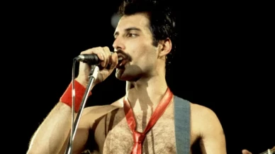 Freddie Mercury'nin piyanosu dev fiyata satıldı