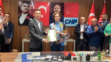 Canan Kaftancıoğlu görevini Özgür Çelik'e devretti