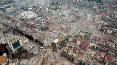 Depremzedelere ”Konteynerleri boşaltın” diyen İzmir Valiliği elektrik ve sularını kesti