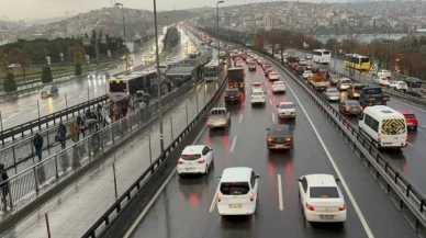 Haftanın ilk iş günü İstanbul'da trafik yoğunluğu yüzde 81'e çıktı