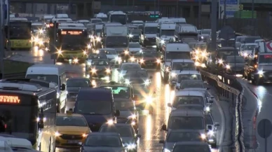 İstanbul'da trafik yoğunluğu yüzde 85'e çıktı