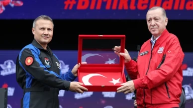 Cumhurbaşkanı Erdoğan, ilk Türk astronot Gezeravcı ile görüştü