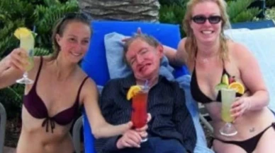 Stephen Hawking hakkında 'reşit olmayan kızlarla grup seks' iddiası