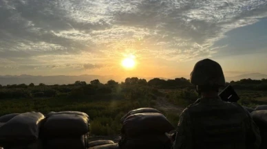 Türkiye'ye girmeye çalışan PKK'lı terörist Suriye sınırında yakalandı