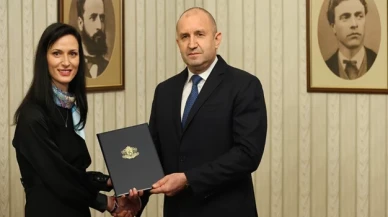 Bulgaristan Cumhurbaşkanı Radev, başbakan adayı Mariya Gabriel'i hükümeti kurmakla görevlendirdi