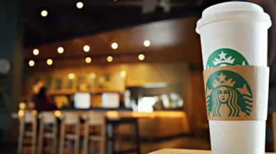 Kahve zinciri Starbucks en zor dönemlerinden birini yaşıyor