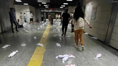 İsrail, Marmaray’ın Sirkeci durağında “kanlı bebek kefenleriyle” protesto edildi