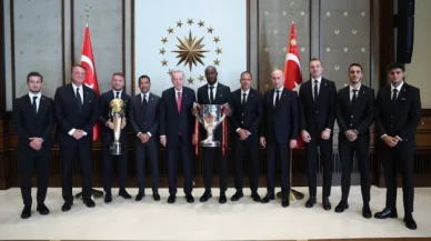 Beşiktaş heyeti, Cumhurbaşkanı Erdoğan'ı ziyaret etti