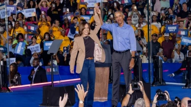 Kamala Harris ve Obama, Georgia mitinginde ilk kez aynı sahneyi paylaştılar