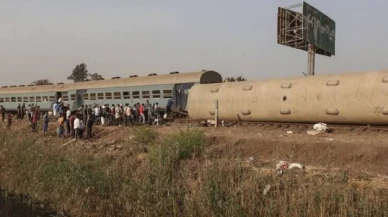 Mısır'da tren kazası: Yaralılar var