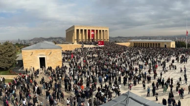 10 Kasım'da Anıtkabir'i 1 milyon 92 bin 365 kişi ziyaret etti