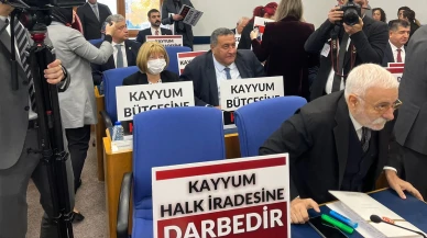 CHP, Bütçe Komisyonu'nda 'Kayyum halkın iradesine darbedir' dövizi açtı!