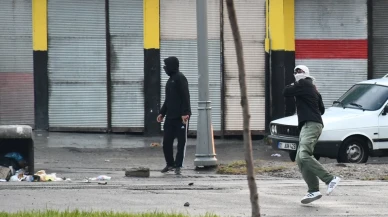 Kayyum atamaları birçok kentte protesto edildi