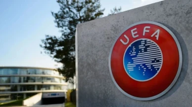 UEFA'dan Fenerbahçe'ye ceza yağdı