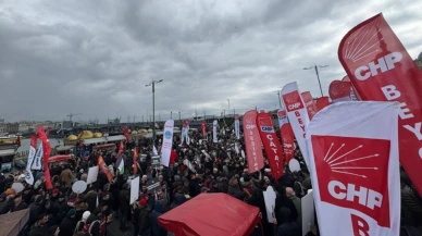 Valilikten izin alamayan CHP'li vatandaşlar, 'Filistin' protestosu için bir araya geldi