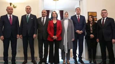 AK Parti'den DEM Parti görüşmesi açıklaması: Önceliğimiz PKK'nın silah bırakması ve kendini feshetmesi