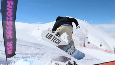 Erzurum'da "4. Palandöken Freestyle Şampiyonası" düzenlendi