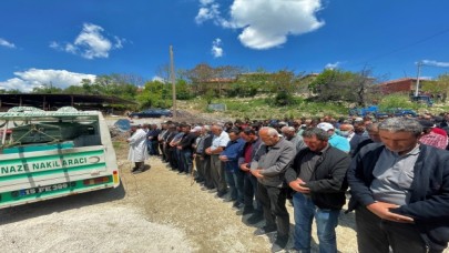 Burdur’da silahlı kavgada ölen köy muhtarı toprağa verildi