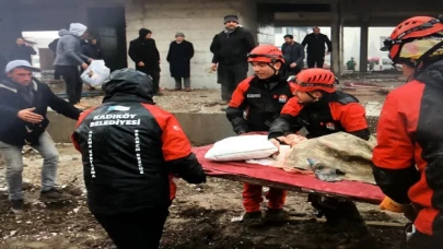 İstanbul’dan deprem bölgelerine yardımlar sürüyor