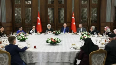 Cumhurbaşkanı Erdoğan, şehit aileleri ile iftarda bir araya geldi