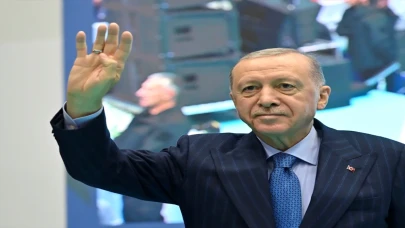 Cumhurbaşkanı Erdoğan: ”Önlerinde sadece iki tercih var. Ya teröre tövbe edip silah bırakacaklar ya da tasfiye olmaktan kurtulamayacaklar”