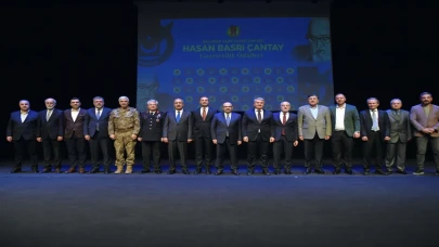 Balıkesir’de ”Hasan Basri Çantay Gazetecilik Ödülleri” programı düzenlendi