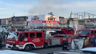 Kayseri’de iş yerinin çatısında çıkan yangın söndürüldü