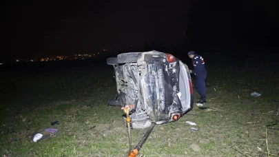 Bursa’da takla atan otomobildeki 3 kişi yaralandı