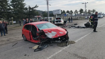 Amasya’da iki otomobilin karıştığı kazada 1’i ağır 6 kişi yaralandı