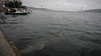 Üsküdar’da denize akan kanalizasyon suyu çevre kirliliğine neden oldu