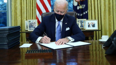 Biden, 1.9 trilyon dolarlık dev paketi imzaladı