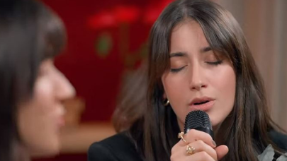 Hazal Kaya'nın düet videosuna rekor dinleme