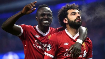 Owen: Mane, Salah gol atmasın diye penaltı almaktan kaçıyor