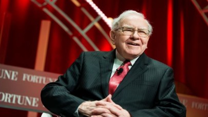 Warren Buffett,100 milyar dolarlık servete sahip!